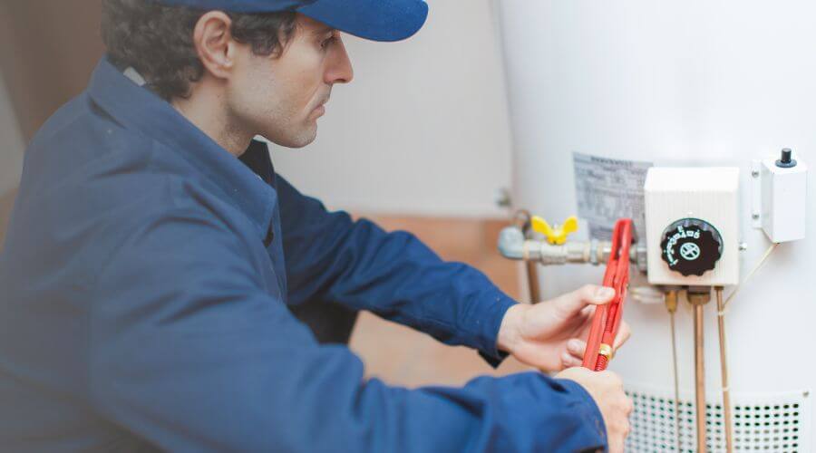 Professional water heater repair in Cheswold, DE